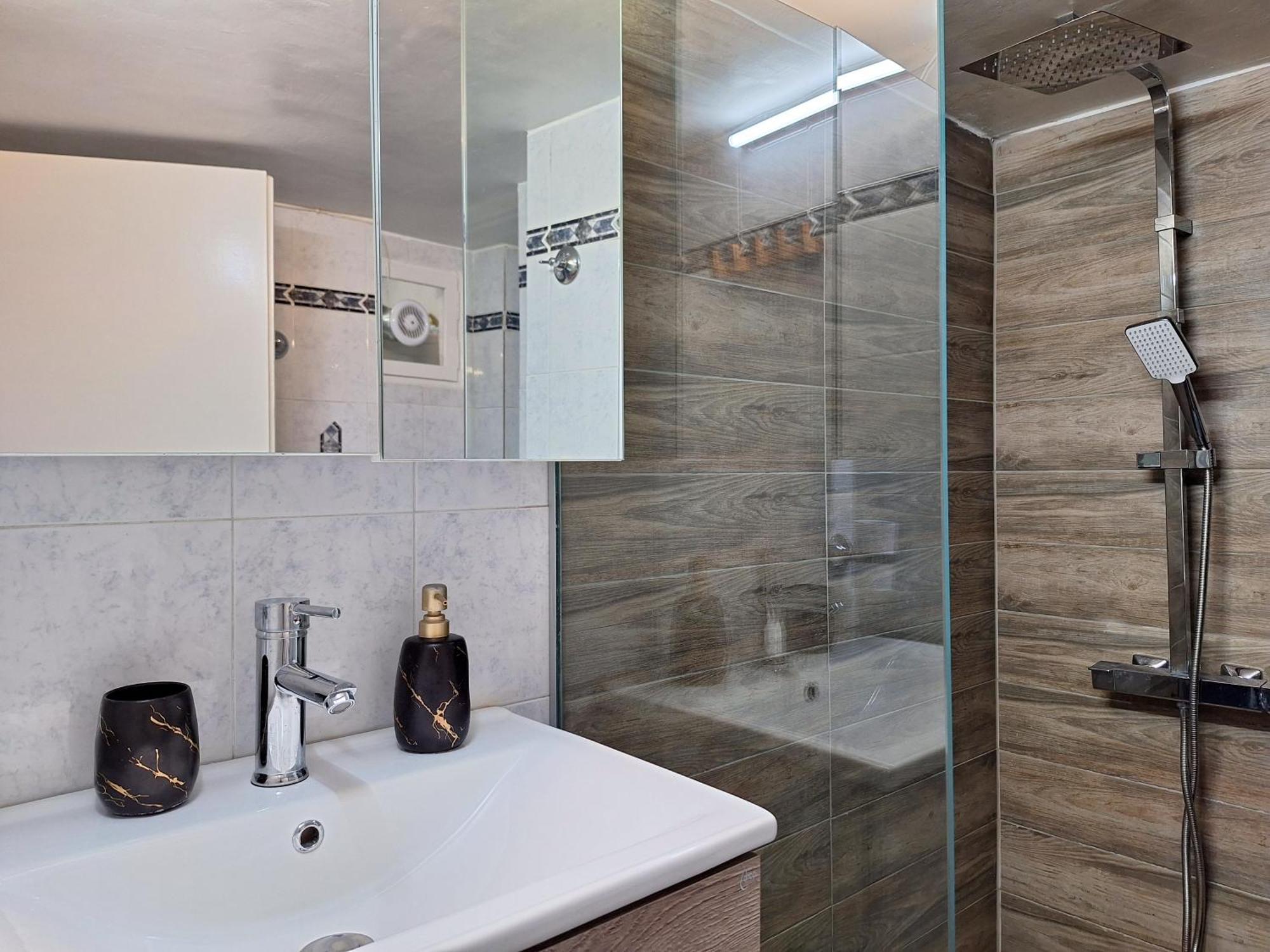 Cozy Apartment In The City Center Soluň Exteriér fotografie